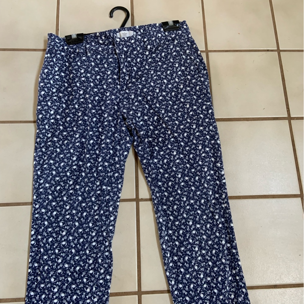 Dockers crabs n fish capris